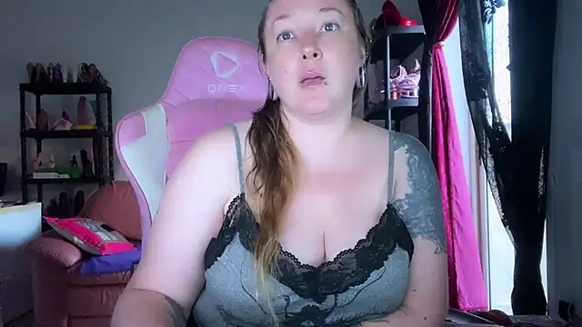kisicaxx Chat XXX live