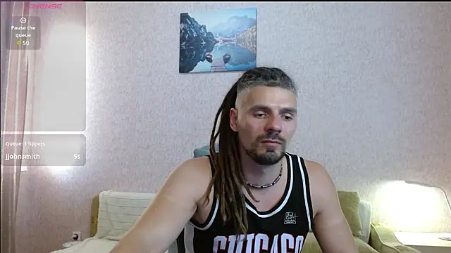 Aestheticguy101 Adlı Modelin Canlı XXX Sohbeti
