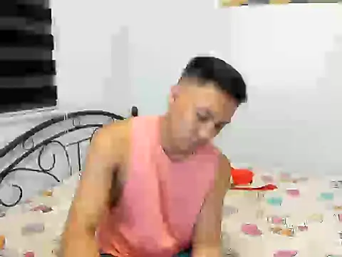 urfucker_vinz's Live XXX Chat
