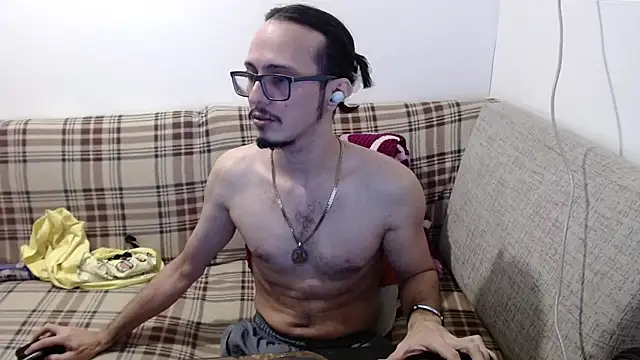 cholitohermoso Adlı Modelin Canlı XXX Sohbeti