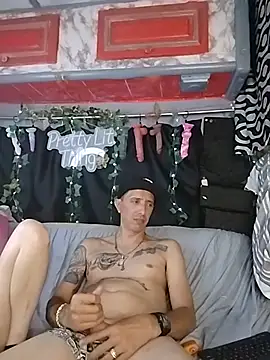 Chat +18 de TuzdayG ao vivo