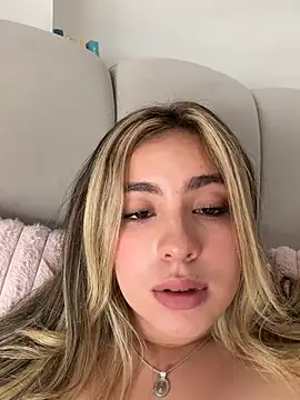 Živý XXX chat Cloee_Rainbow1
