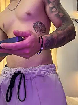 XXX chat uživo modela Alexander_ferre