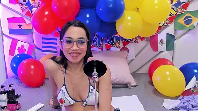 GabbieSkinny Live XXX-Chat