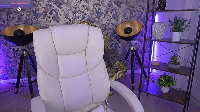 Anita_Starr Adlı Modelin Canlı XXX Sohbeti