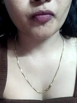 Wild-janvi's Live XXX Chat