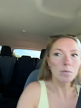 prettyprofessorpeach's Live XXX Chat