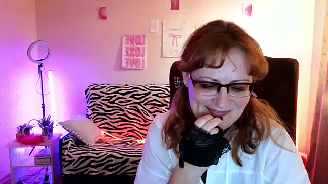 צ'אט XXX בשידור חי של Jasmine_Tv