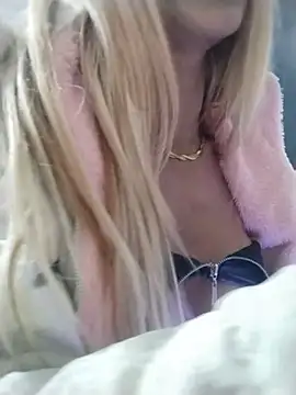Chat +18 de Thifanydotada ao vivo