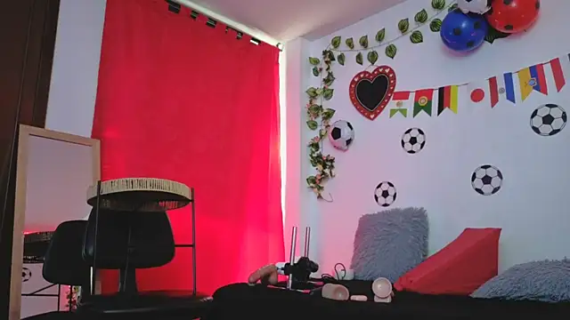 Онлайн чат XXX MiaCollinssx