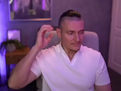 XXX chat uživo modela Alex_Wilde