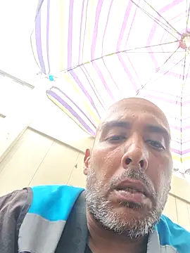 Mikeyjoe2840's Live XXX Chat