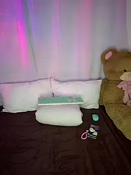 Chat +18 de Foxylisaflores ao vivo