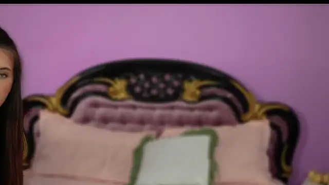 AylaWhisper's Live XXX Chat