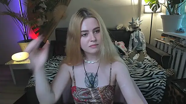 Alexa_Pirs Adlı Modelin Canlı XXX Sohbeti