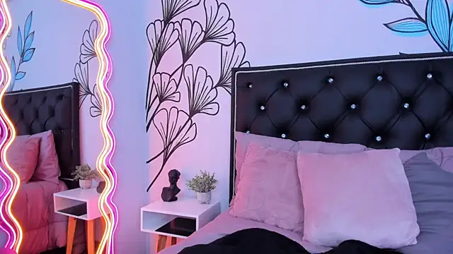 Sweet_Ariadna_ লাইভ XXX চ্যাট