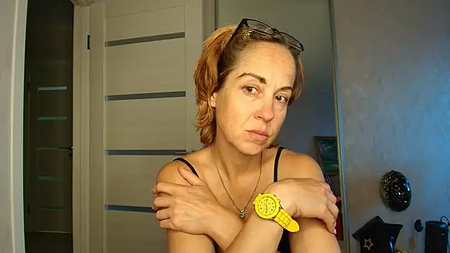 LioraWeiss' Live XXX Chat