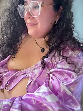 Онлайн чат XXX CurlyMilf_Vannexxxa
