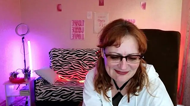 Chat XXX en directo de Jasmine_Tv
