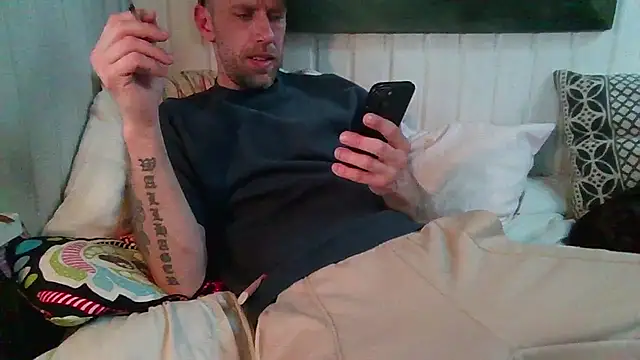 Stock-Holmes Webcam Show