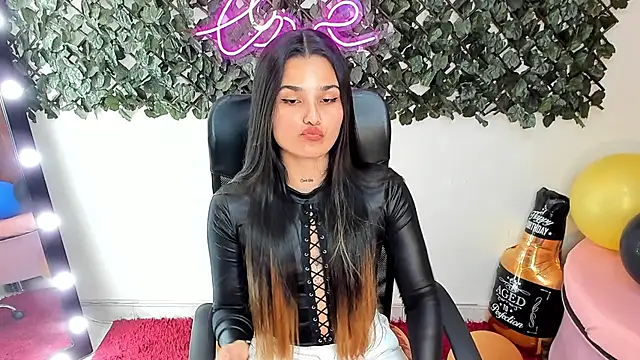 DestinyHills Chat XXX live