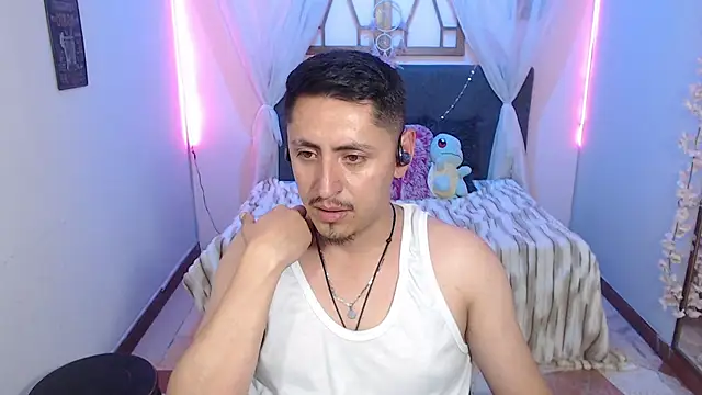 Chat +18 de Alexx_levi ao vivo