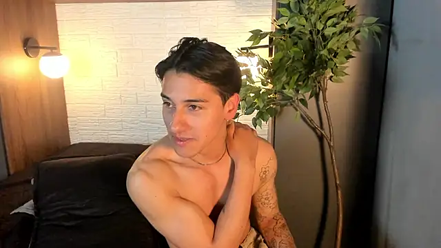 Chat XXX en directo de Andy_Joy_