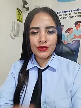 Chat XXX en directo de MAYE__13