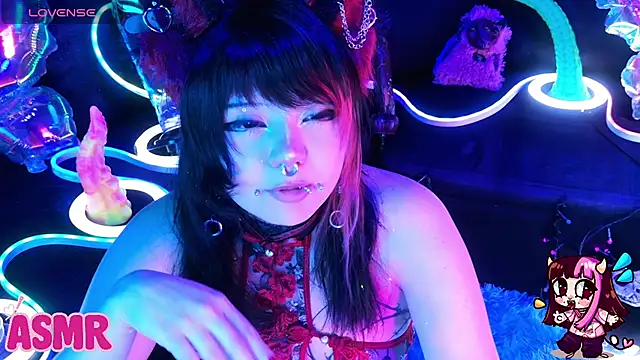 LaytonBox's Live XXX Chat