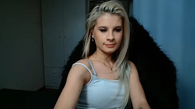 Chatroom XXX en direct de KristineGlow