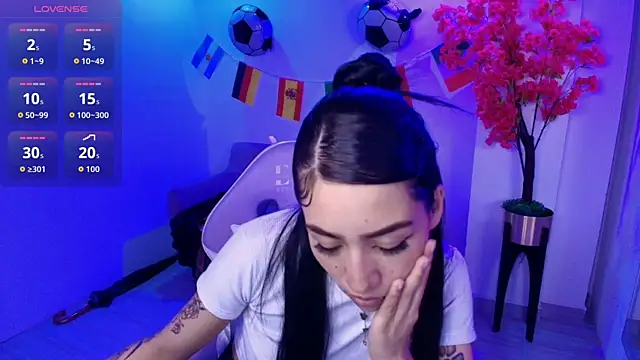 Rainy_doll's Live XXX Chat