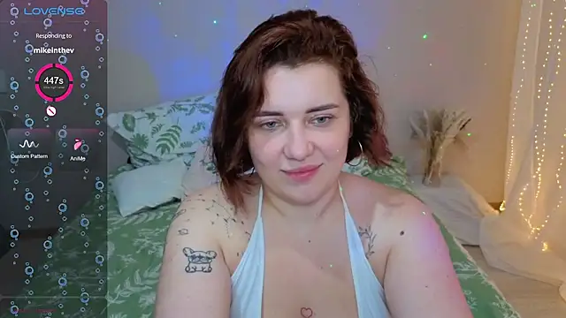 ShyPerfect's Live XXX Chat