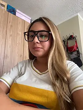 Miabonnett_'s Live XXX Chat