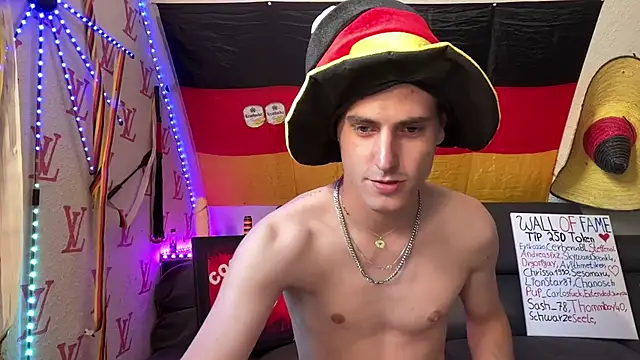 Cookieboy88's Live XXX Chat