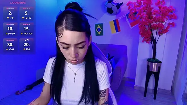 Rainy_doll's Live XXX Chat