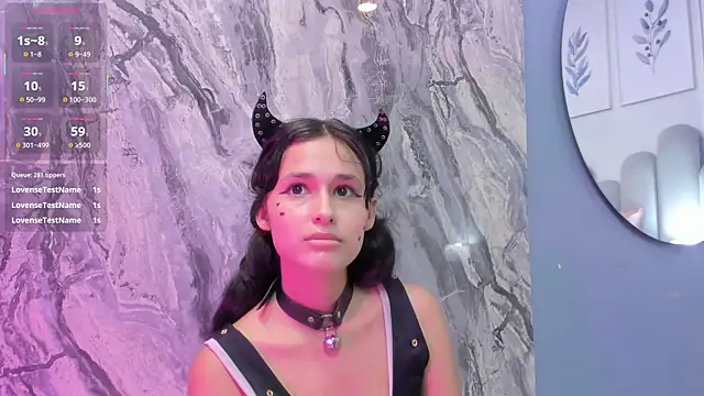luly_dreams Adlı Modelin Canlı XXX Sohbeti
