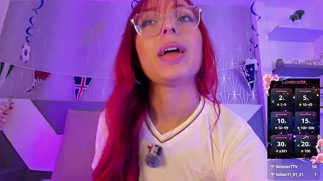 Ashleey_Vega Adlı Modelin Canlı XXX Sohbeti