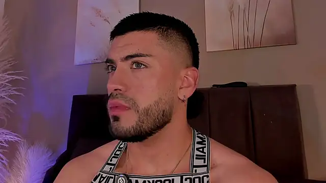 Czat XXX na żywo – Alexander_Diazz