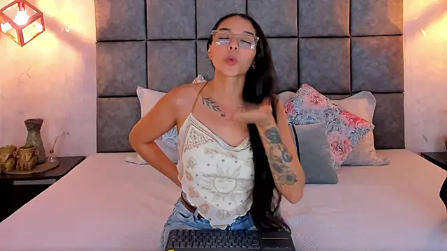 Roseaurora Chat XXX live