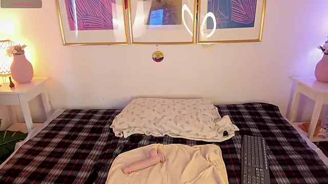 Lyana_xz élő XXX-chatje