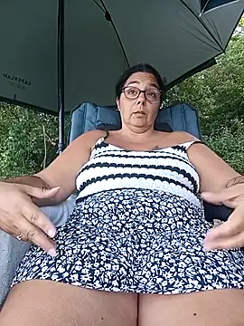 pulpeuse64's Live XXX Chat