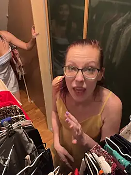 RussianGirls_ Adlı Modelin Canlı XXX Sohbeti