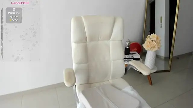 Chat +18 de renata_t_ ao vivo