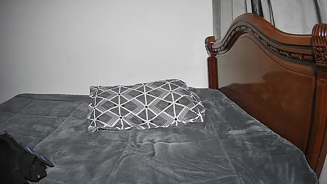 Chat XXX ao vivo de Nickiki-666