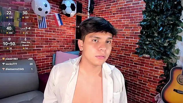 Thiago_Kozak live XXX chat