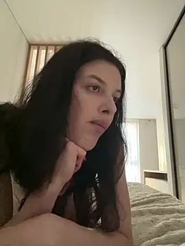 little_belucci Chat XXX in diretta