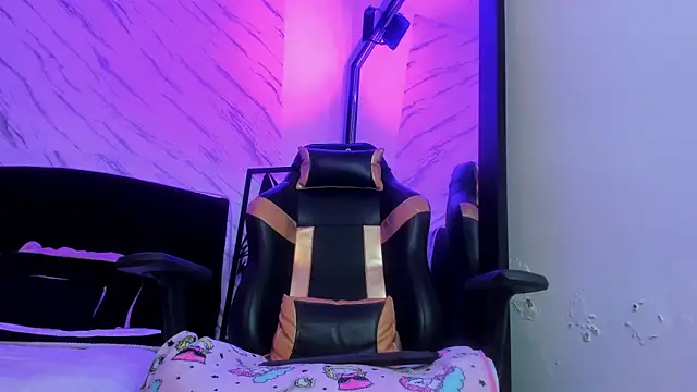 Chat +18 de valleriagp ao vivo