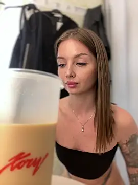 KrisMagnoly – Naživo XXX chat
