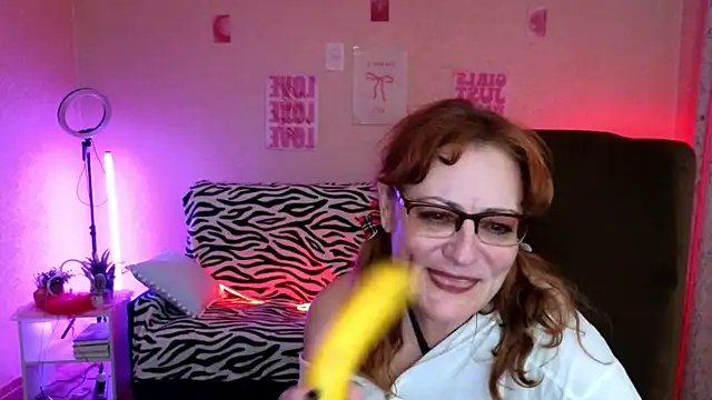 Jasmine_Tv Adlı Modelin Canlı XXX Sohbeti
