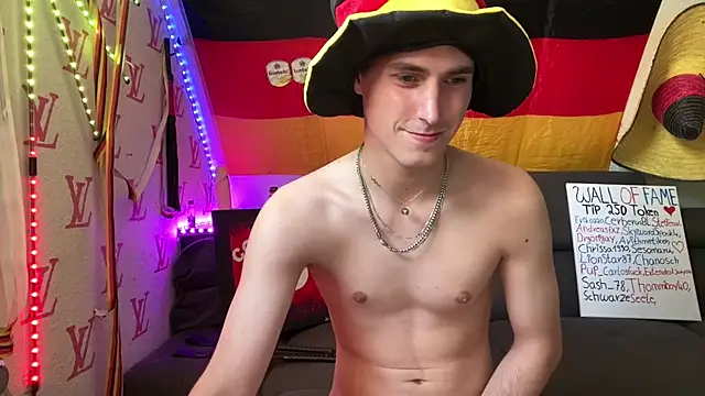 XXX chat uživo modela Cookieboy88